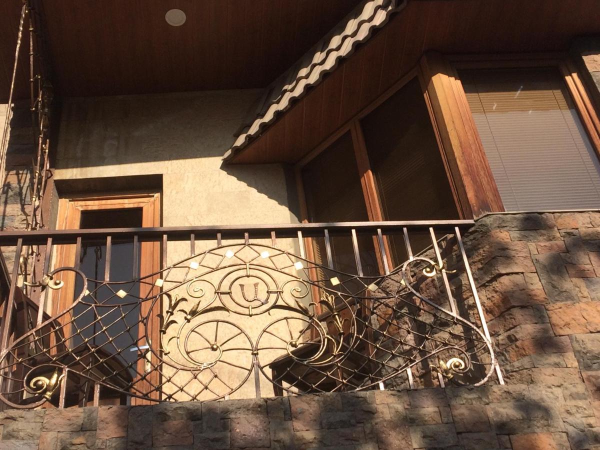 Crystal Villa Hotel Erevan Exterior foto